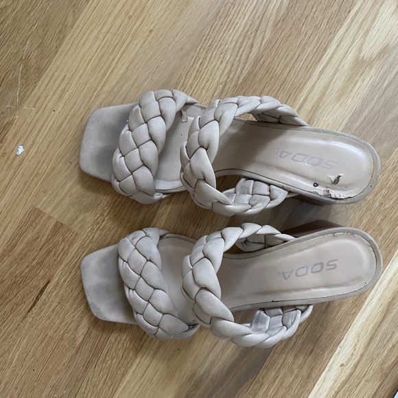 Tan Braided Block Heels - Picture 2 of 4